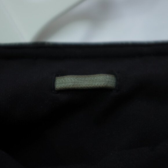 Lululemon Fresh Mesh Run Crop Wind Chill Fatigue Green Black Black capri - Picture 9 of 13